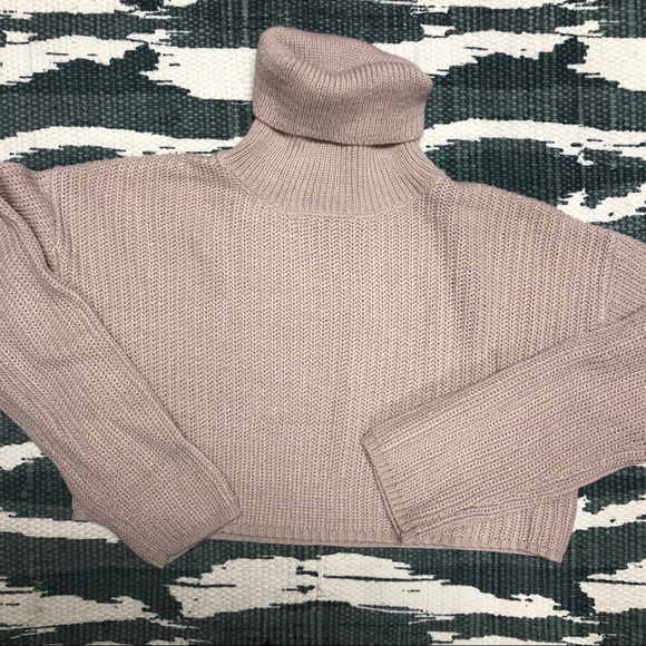 Roll neck crop knitted sweater pale pink - Picture 2 of 2